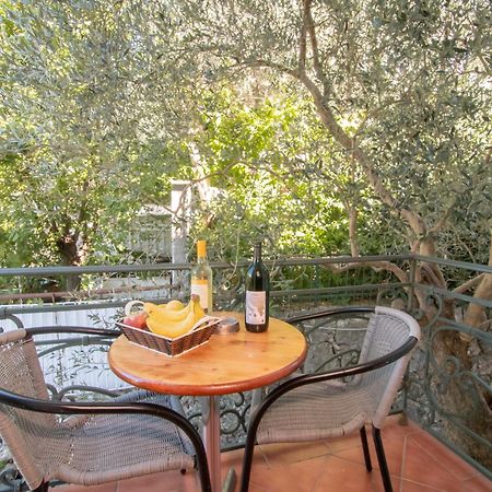 Apartments And Rooms Levantin Inn Sveti Stefan Ngoại thất bức ảnh