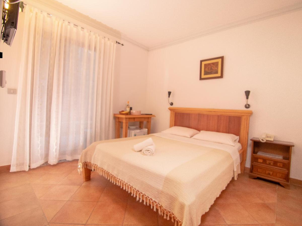 Apartments And Rooms Levantin Inn Sveti Stefan Ngoại thất bức ảnh