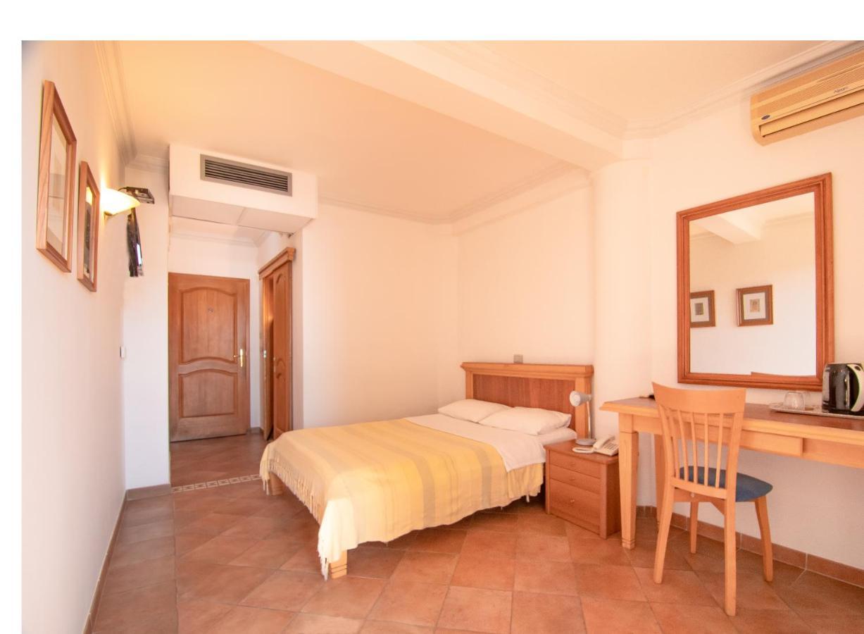Apartments And Rooms Levantin Inn Sveti Stefan Ngoại thất bức ảnh