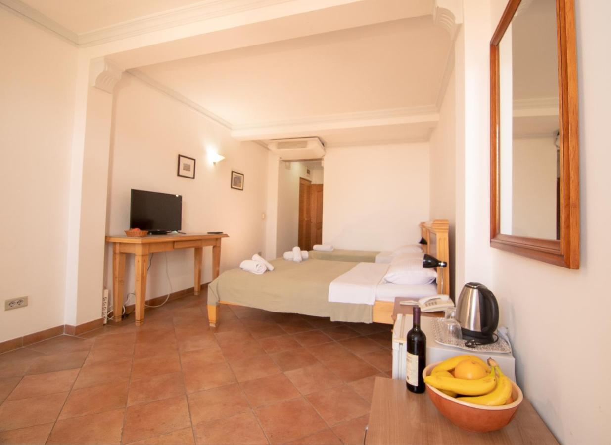 Apartments And Rooms Levantin Inn Sveti Stefan Ngoại thất bức ảnh