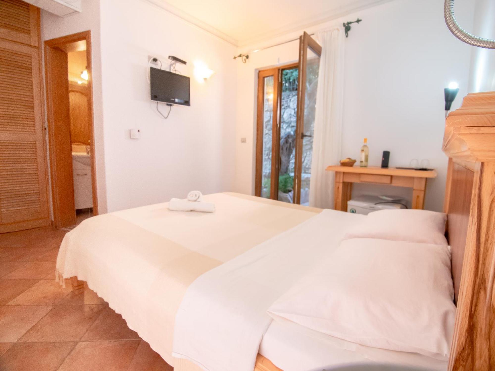 Apartments And Rooms Levantin Inn Sveti Stefan Ngoại thất bức ảnh