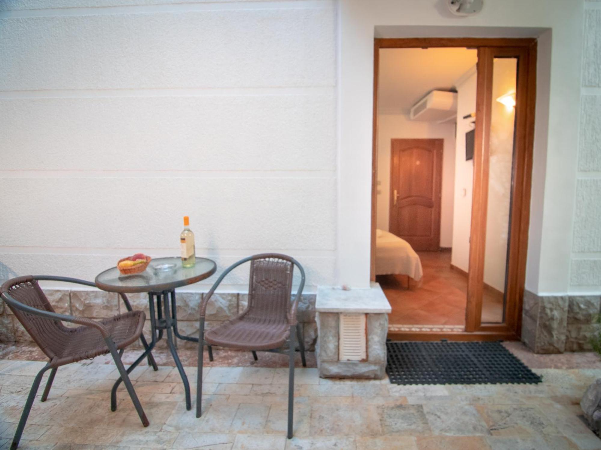 Apartments And Rooms Levantin Inn Sveti Stefan Ngoại thất bức ảnh