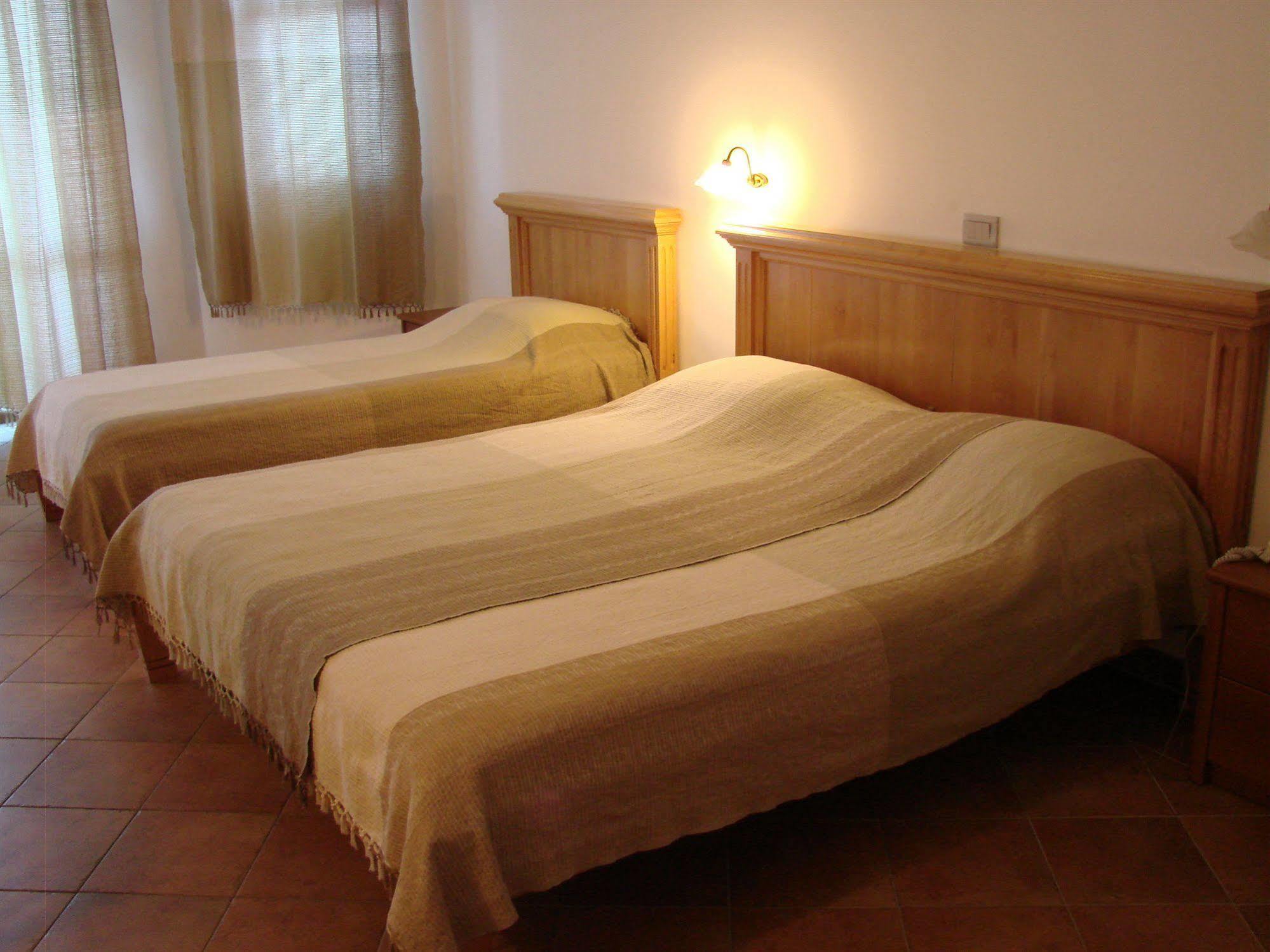 Apartments And Rooms Levantin Inn Sveti Stefan Ngoại thất bức ảnh