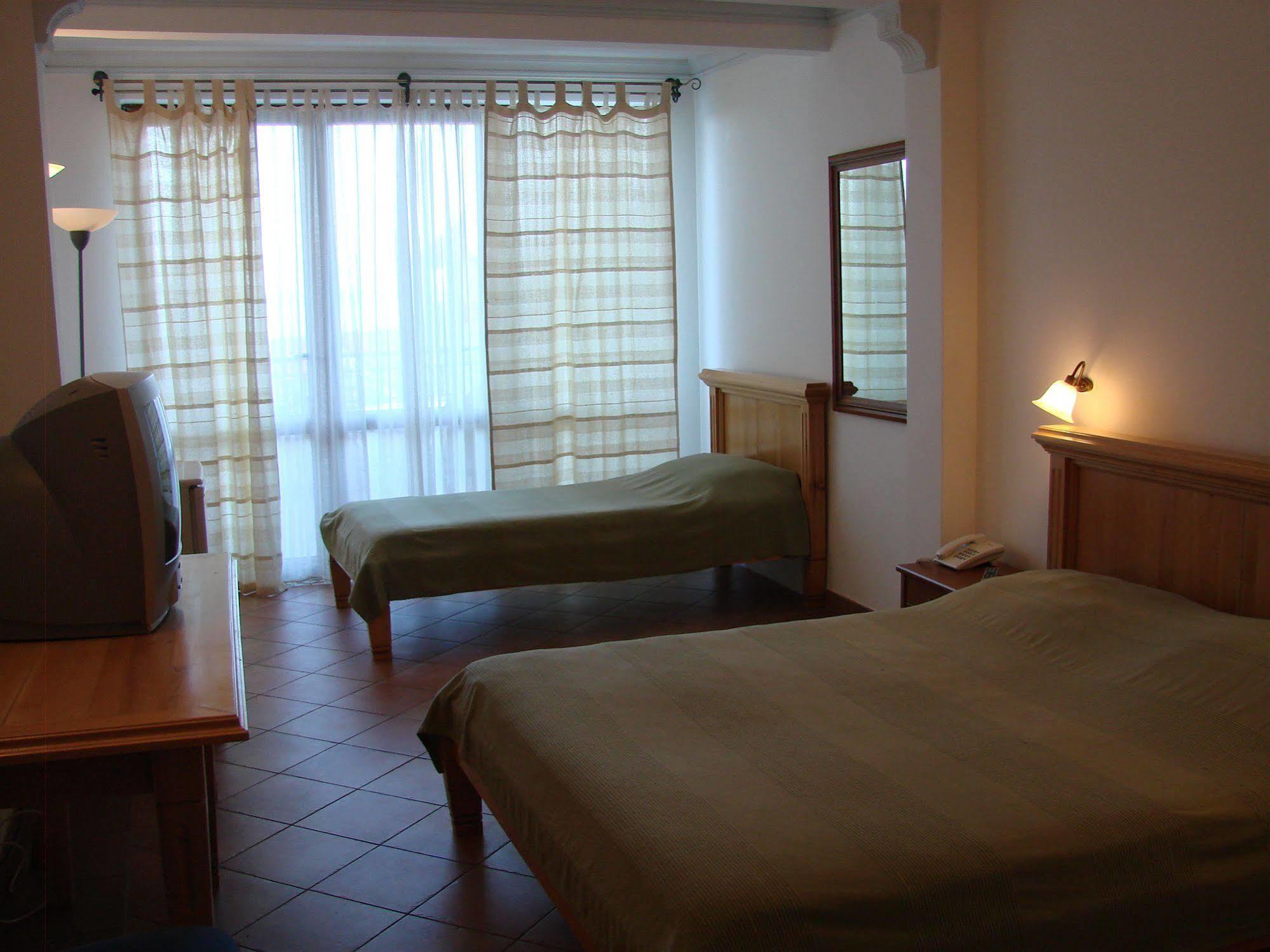 Apartments And Rooms Levantin Inn Sveti Stefan Ngoại thất bức ảnh
