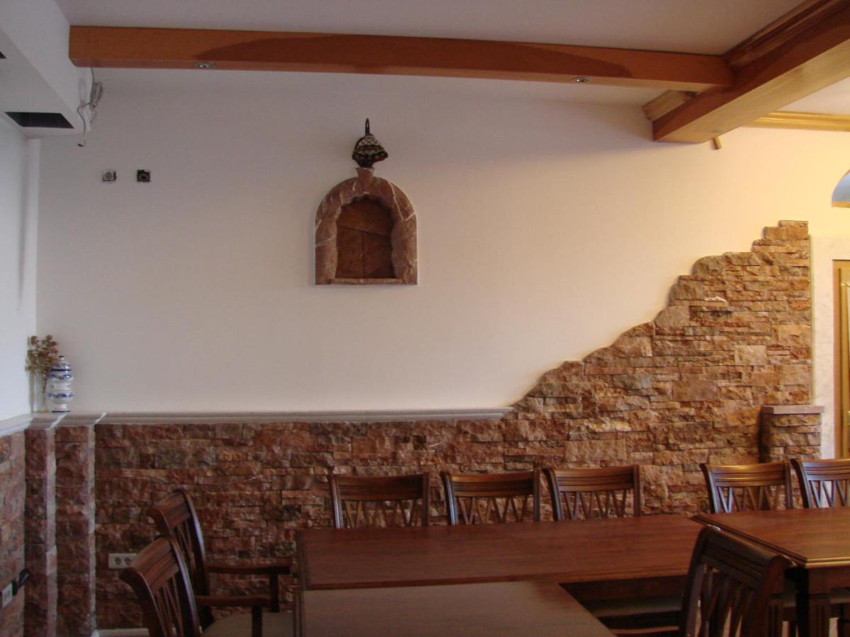Apartments And Rooms Levantin Inn Sveti Stefan Ngoại thất bức ảnh